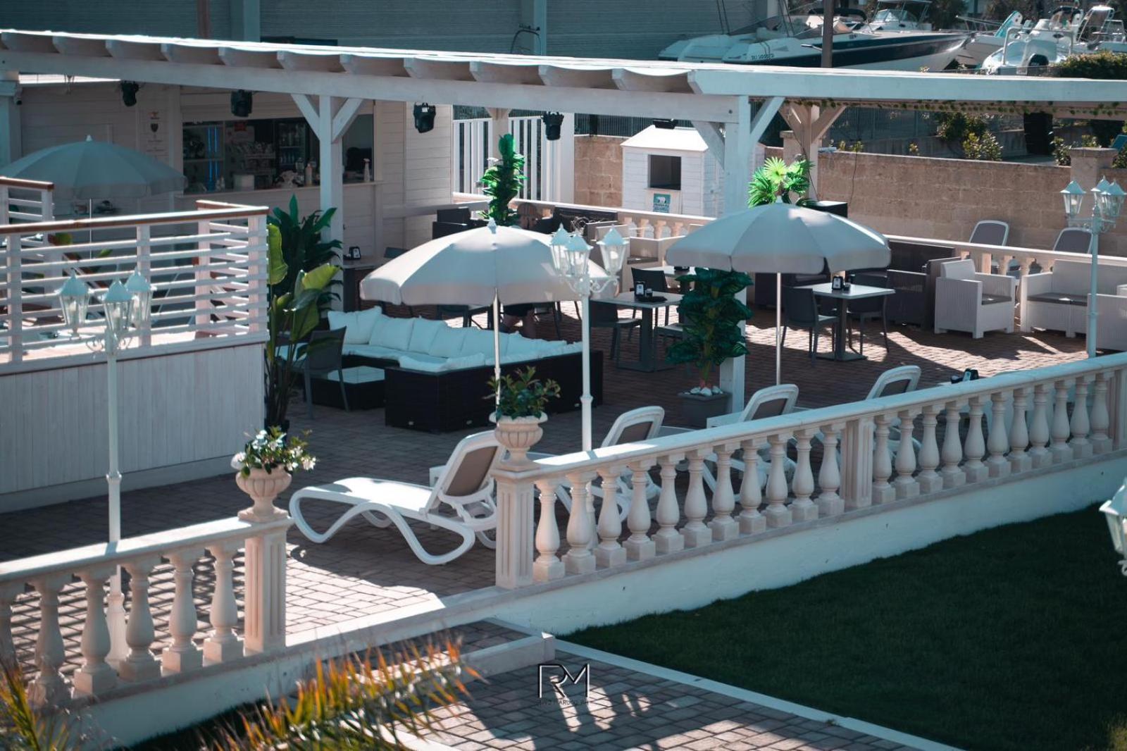 La Palazzina Bed & Breakfast Porto Cesareo Exterior photo